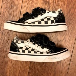 Vans toddler shoe 7 GUC